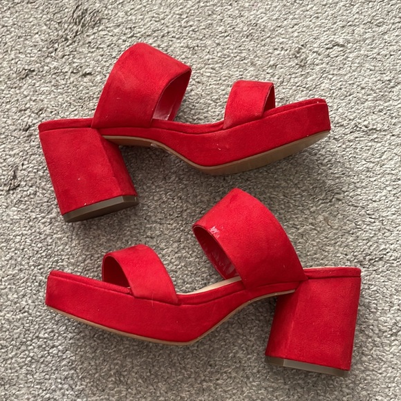 red heel sandals - Picture 3 of 3